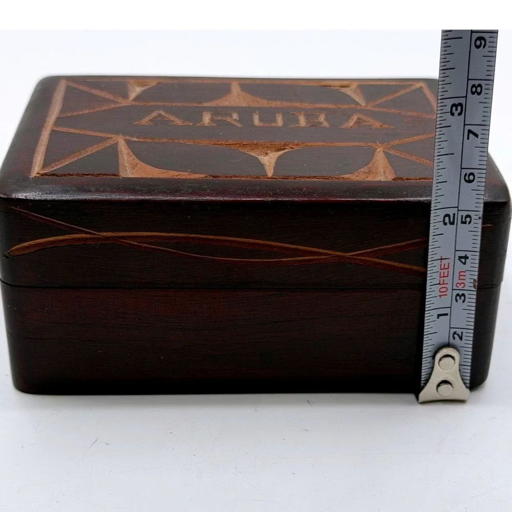 Vintage Aruba Hand Carved Wood Trinket Box Dark Mahogany Finish Souvenir